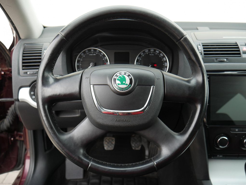 Škoda Octavia II 1.6 TDi Ambiente