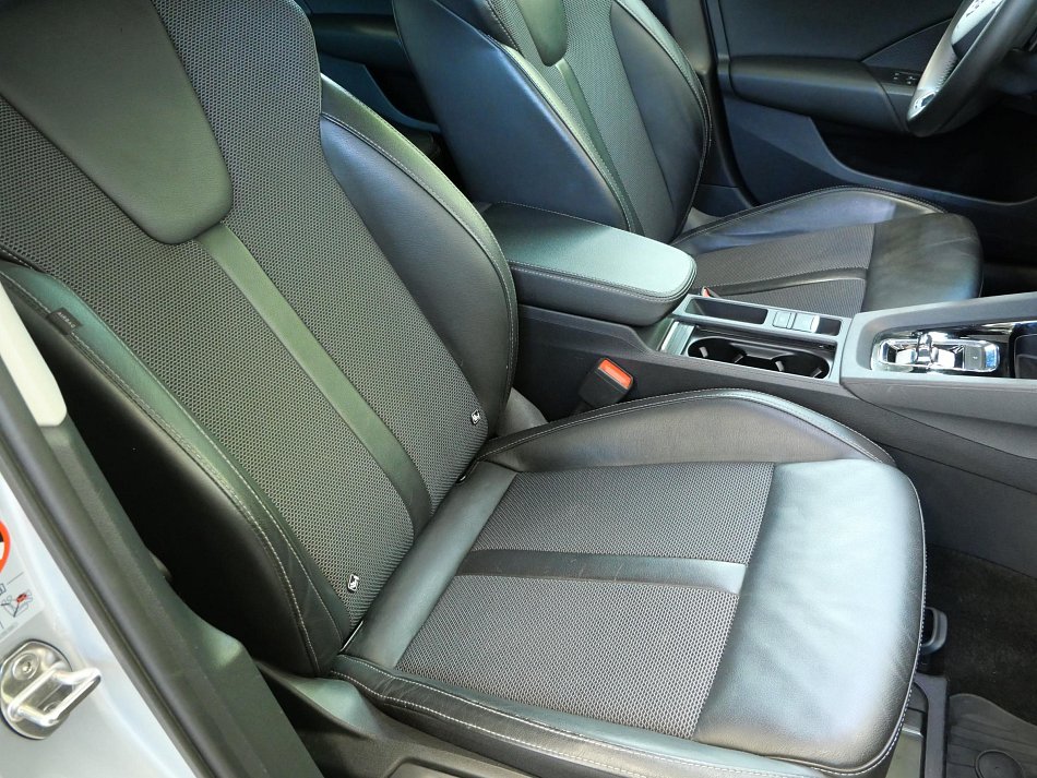 Škoda Octavia IV 1.0 TSi Style e-TEC