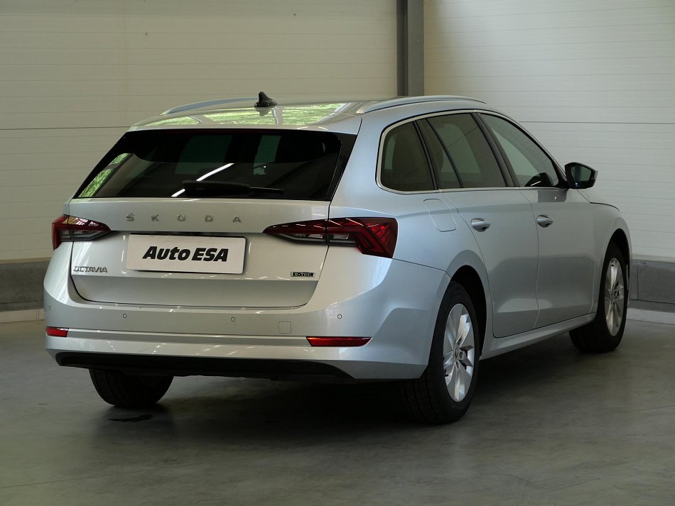 Škoda Octavia IV 1.0 TSi Style e-TEC
