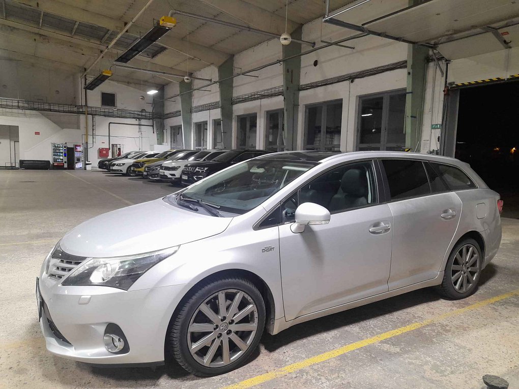 Toyota Avensis 2.2 