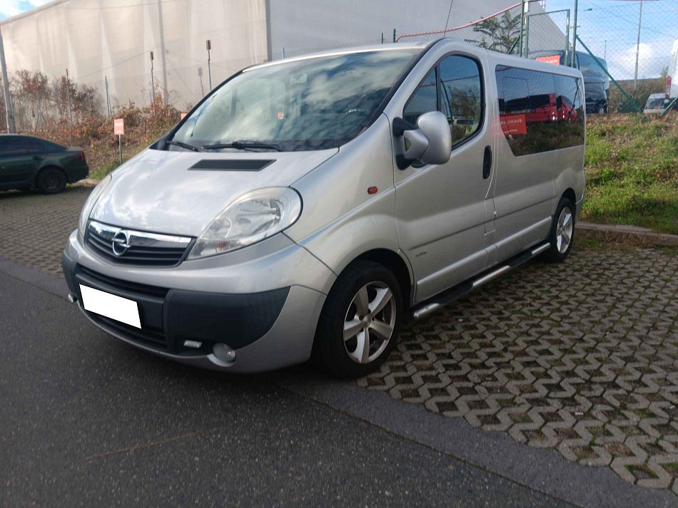 Opel Vivaro 2.0CDTi Tour 5míst