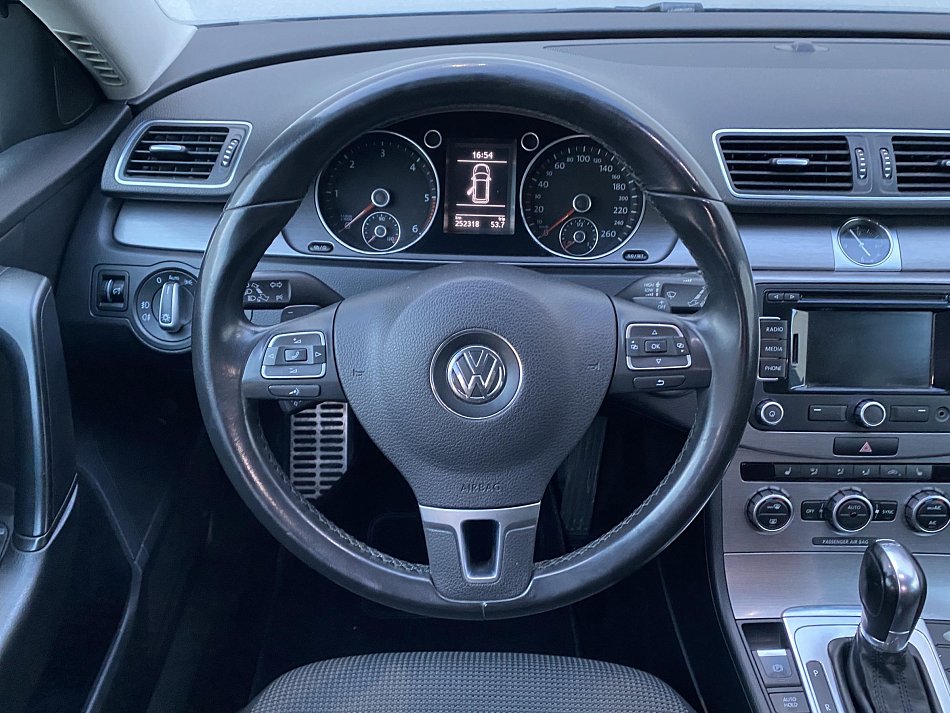 Volkswagen Passat 2.0 TDi 