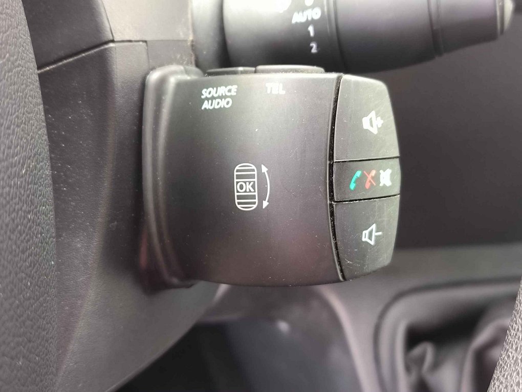 Opel Movano 2.3CDTi  L2 DÍLNA