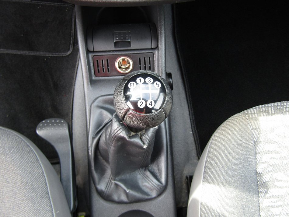 Opel Corsa 1.2 i 