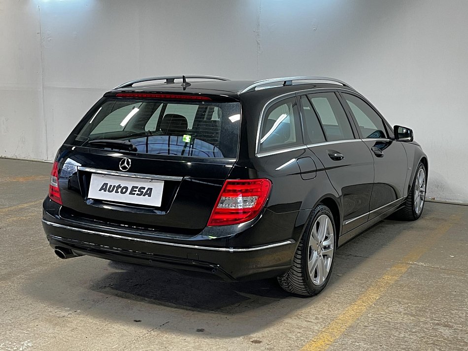 Mercedes-Benz Třída C 1.8 Avantgarde C200