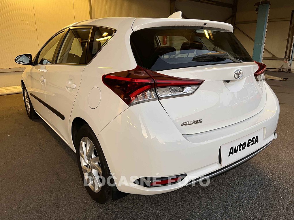 Toyota Auris 1.6 VVT-i 