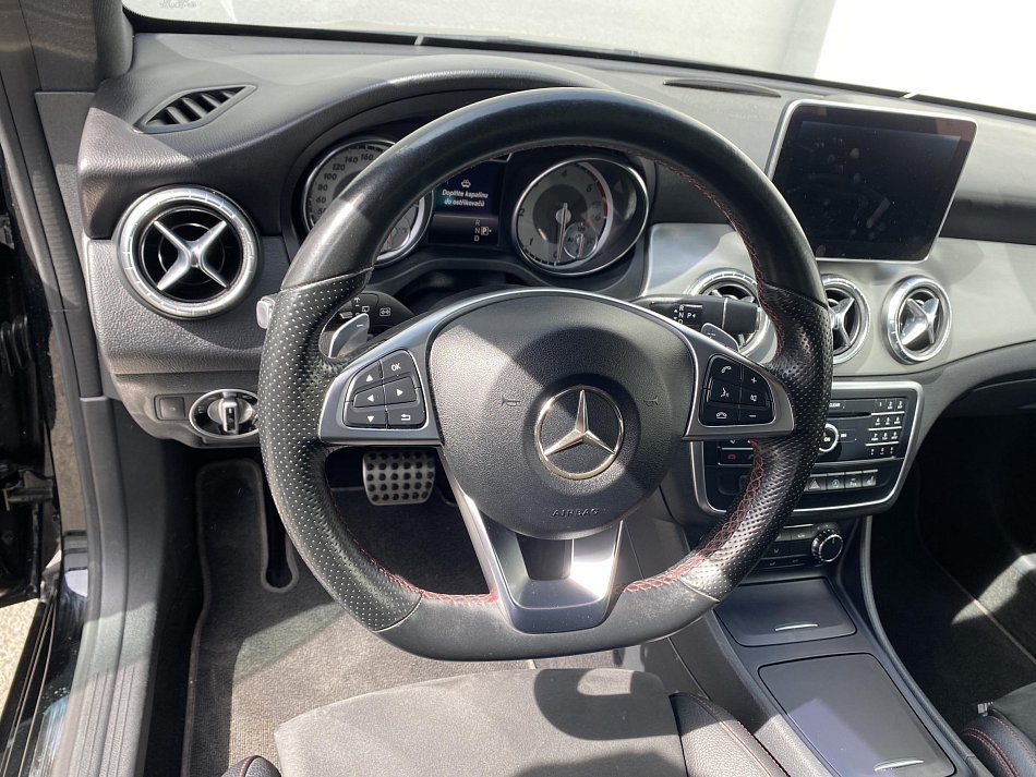 Mercedes-Benz CLA 2.2 CDi AMG CLA220