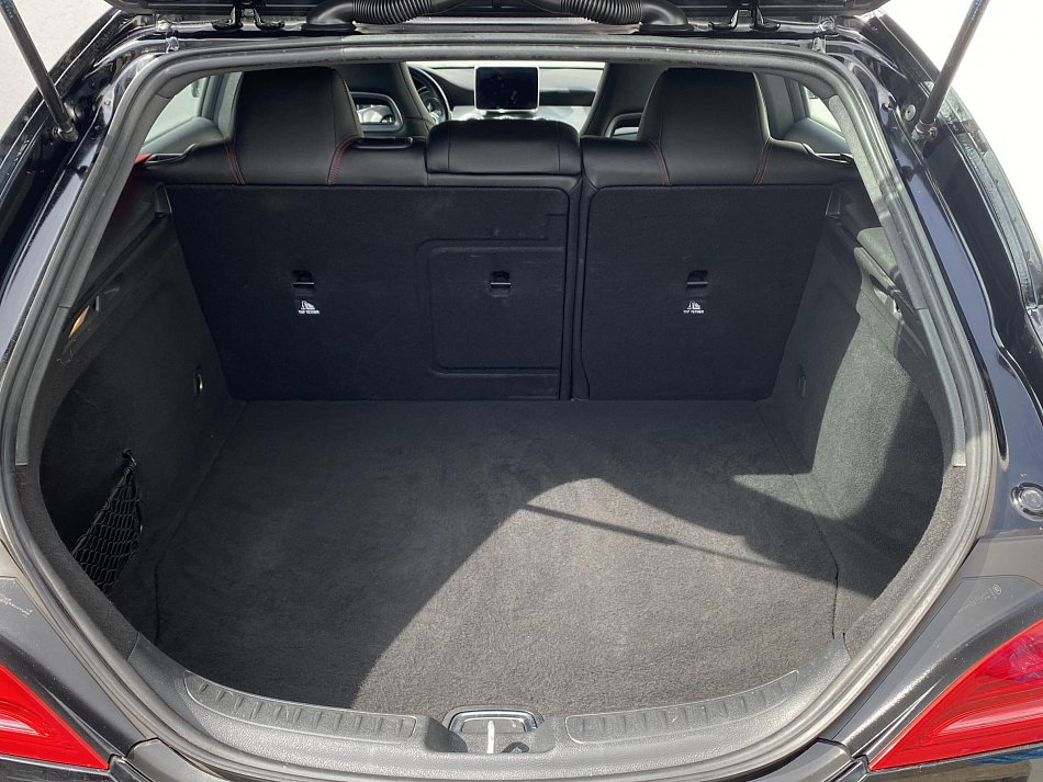 Mercedes-Benz CLA 2.2 CDi AMG CLA220