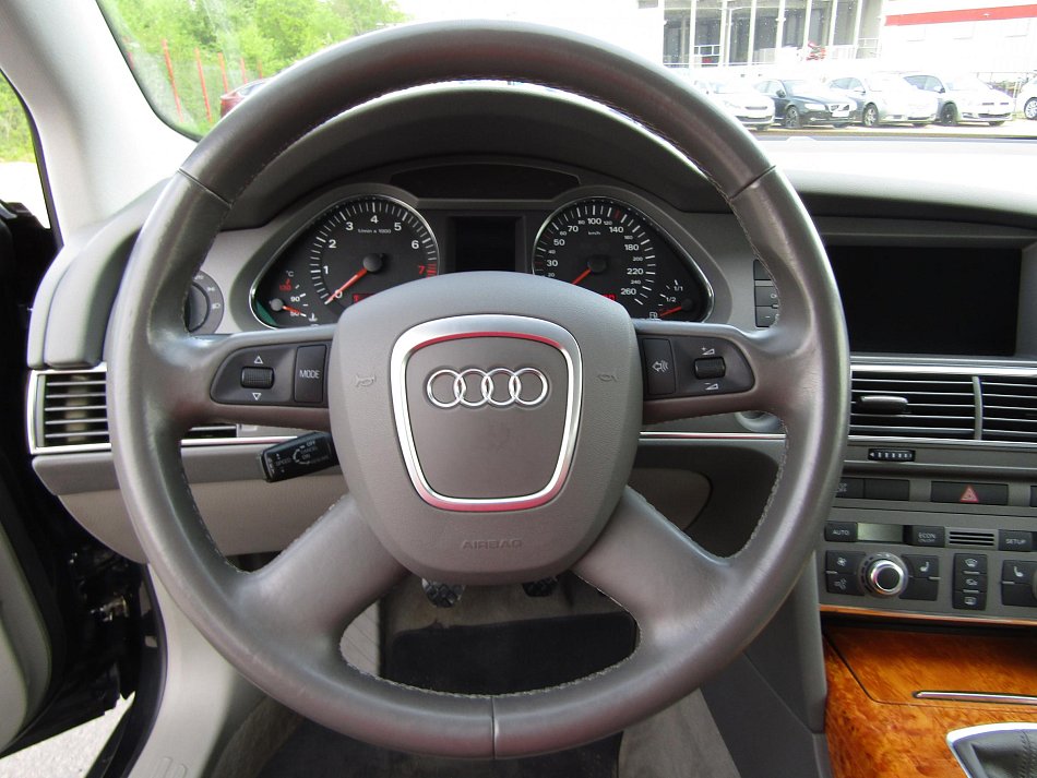 Audi A6 2.4 V6 