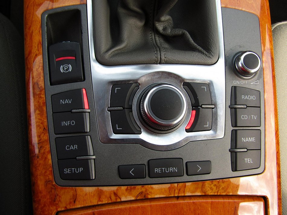 Audi A6 2.4 V6 