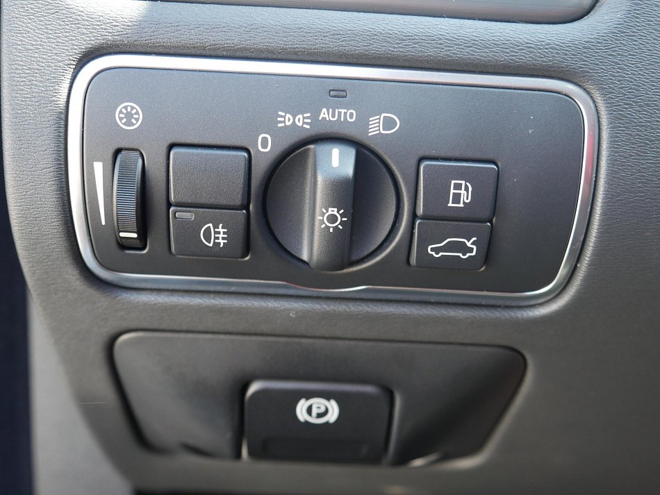 Volvo XC70 2.4 D4  AWD