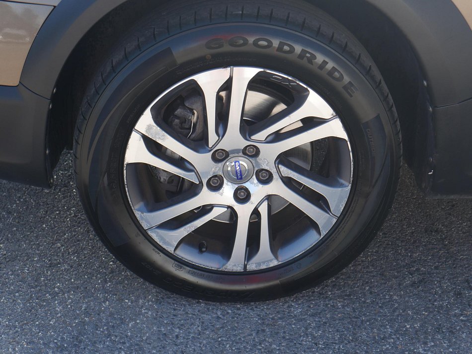 Volvo XC70 2.4 D4  AWD