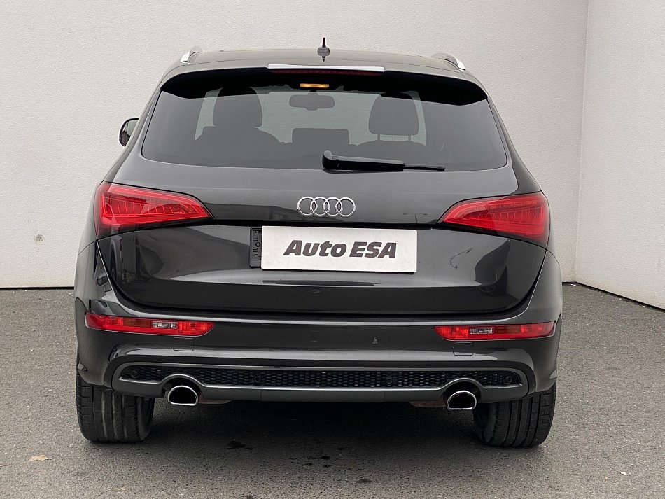 Audi Q5 2.0TFSi S-line Quattro