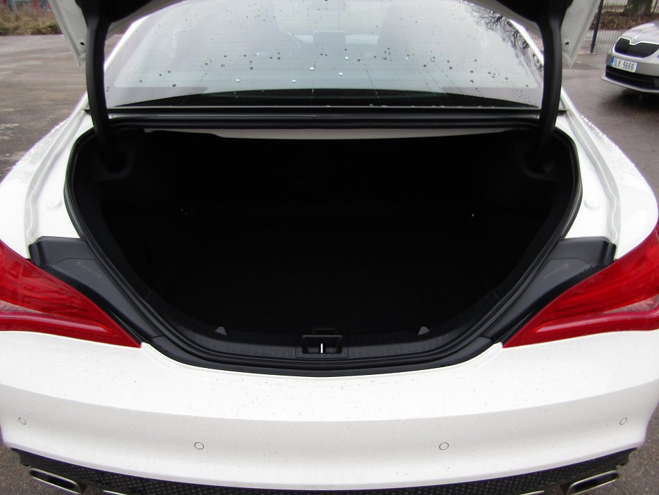 Mercedes-Benz CLA 2.2CDI  200d 4mat