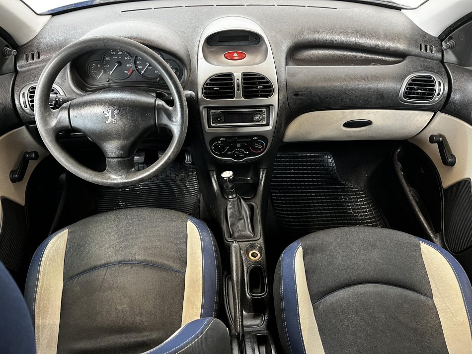 Peugeot 206 1.1i 