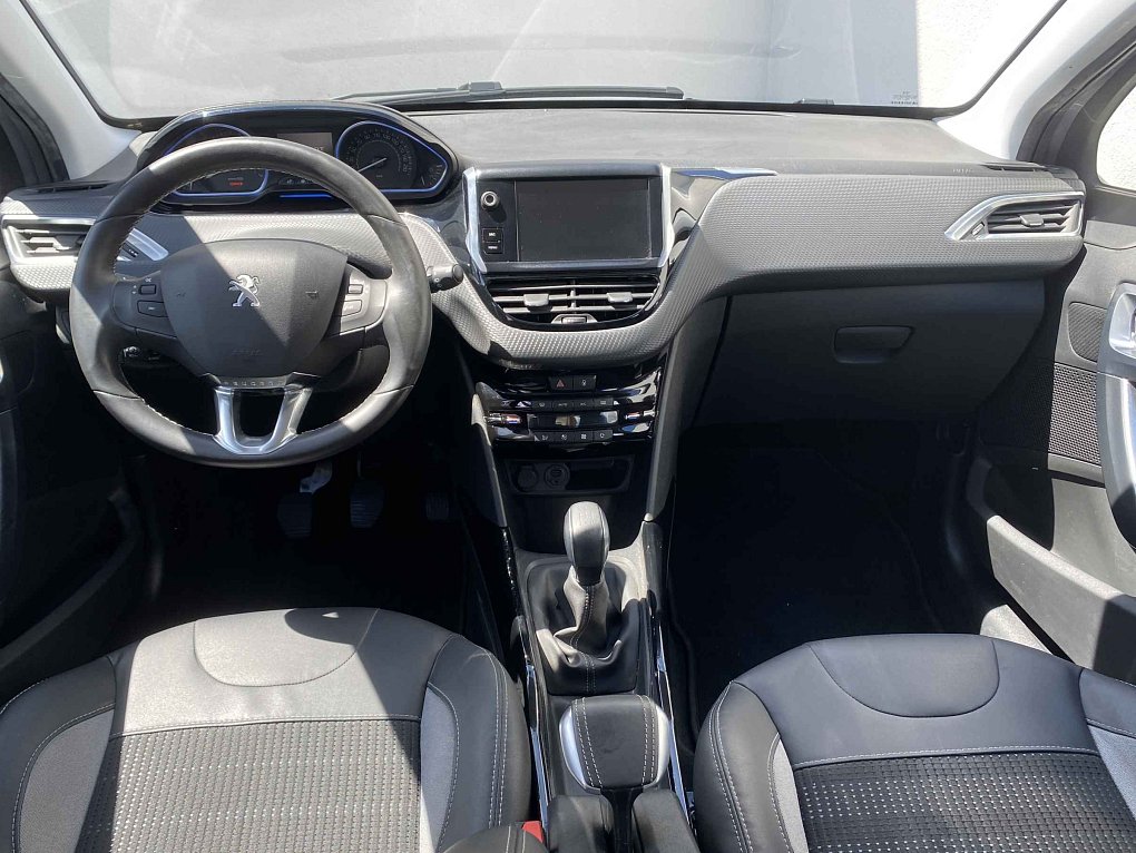 Peugeot 2008 1.2PT Allure