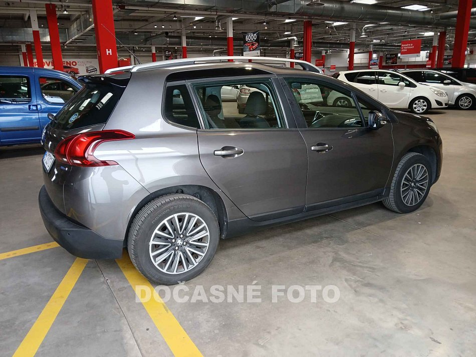Peugeot 2008 1.2 PT 