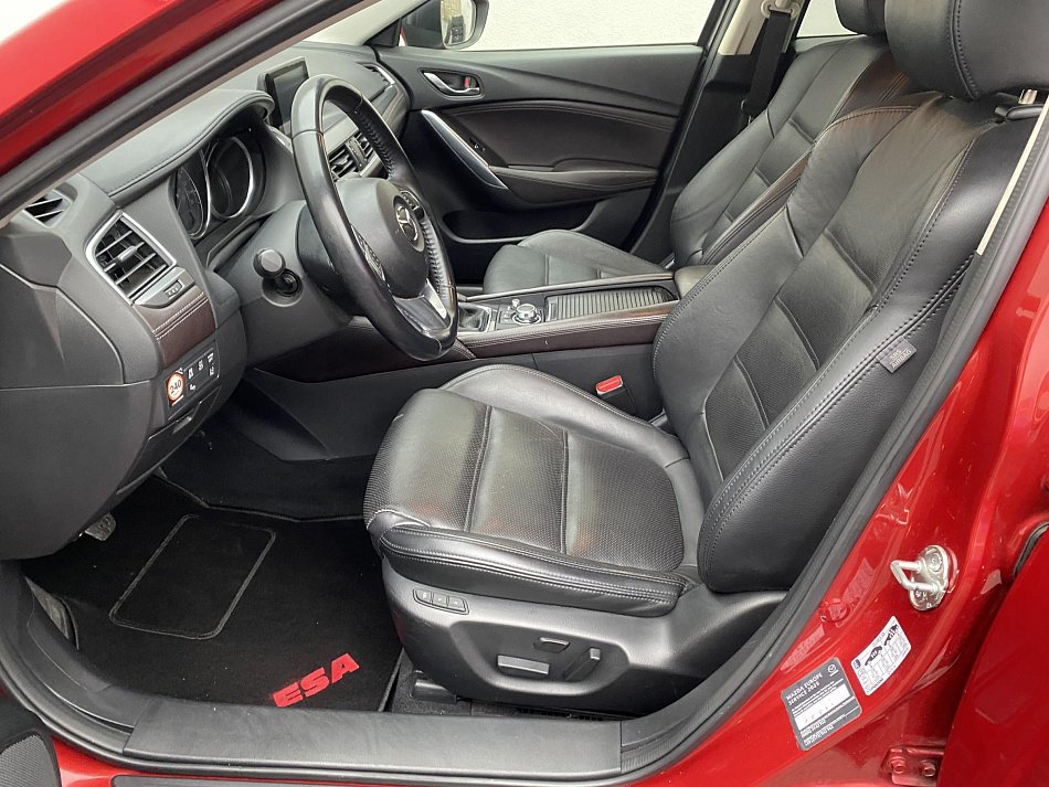 Mazda 6 2.0 Revolution