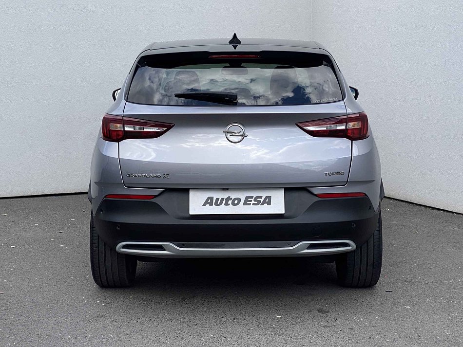 Opel Grandland X 1.2PT Innovation