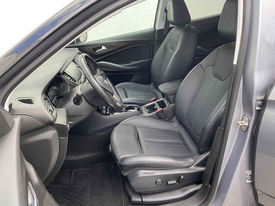 Opel Grandland X 1.2PT Innovation