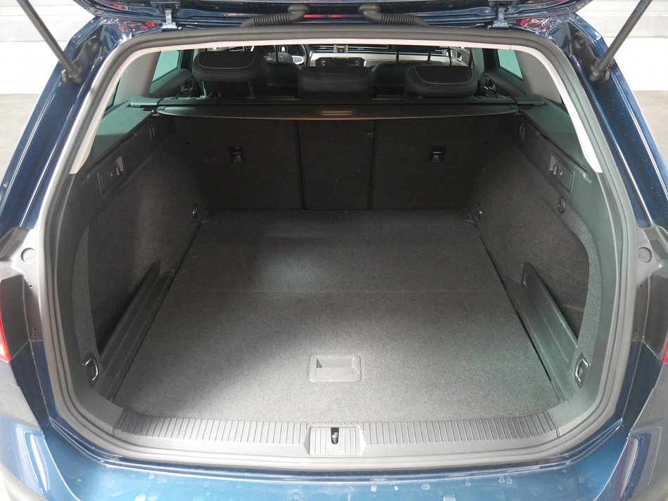 Volkswagen Passat 2.0 TDi Elegance