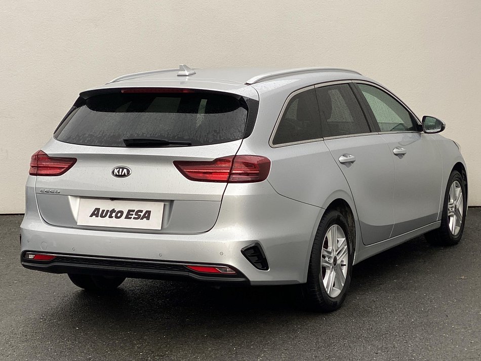 Kia Ceed 1.5 T-GDi TOP