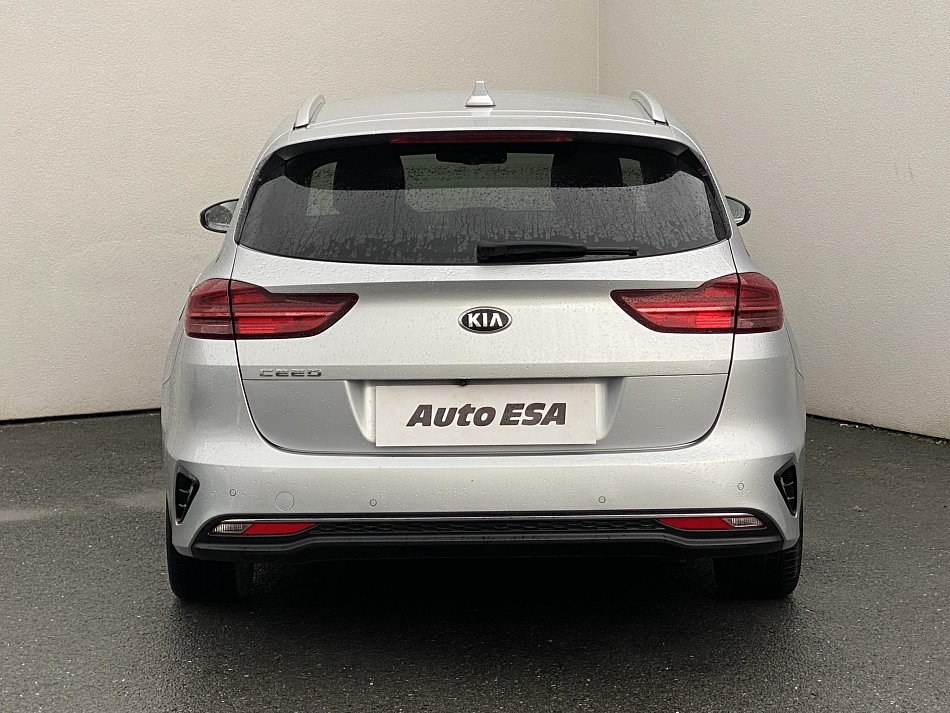 Kia Ceed 1.5 T-GDi TOP