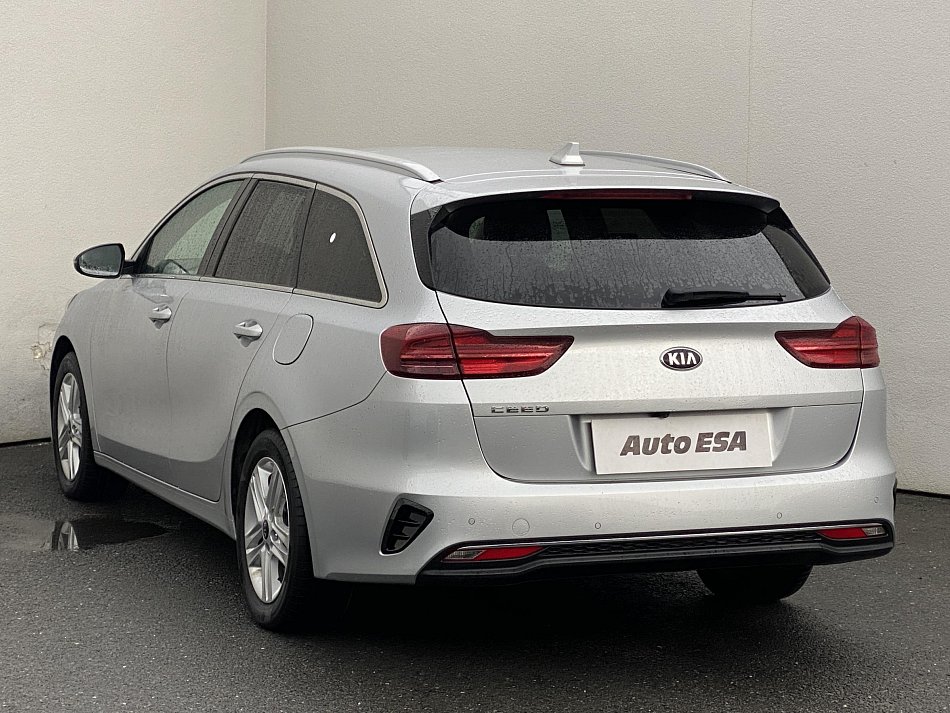 Kia Ceed 1.5 T-GDi TOP