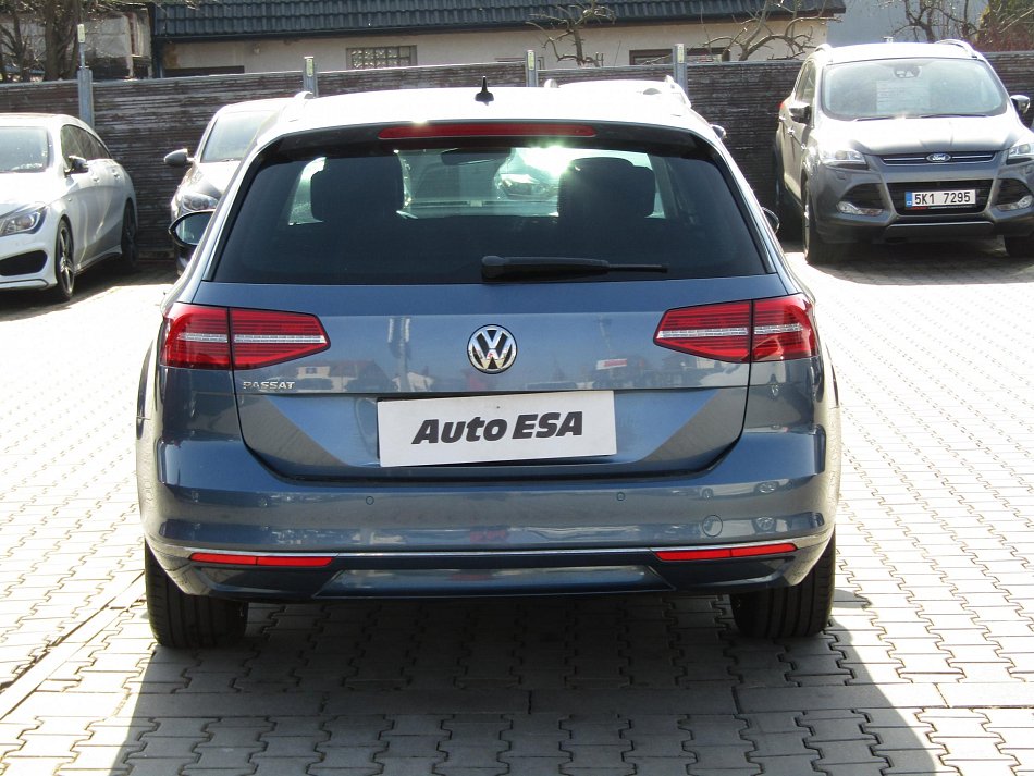 Volkswagen Passat 2.0 TDi Highline