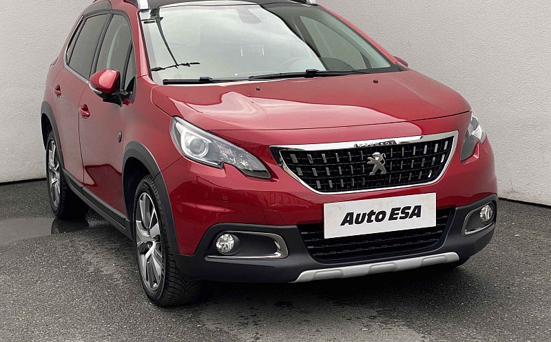Peugeot 2008 1.2 PT Crossway