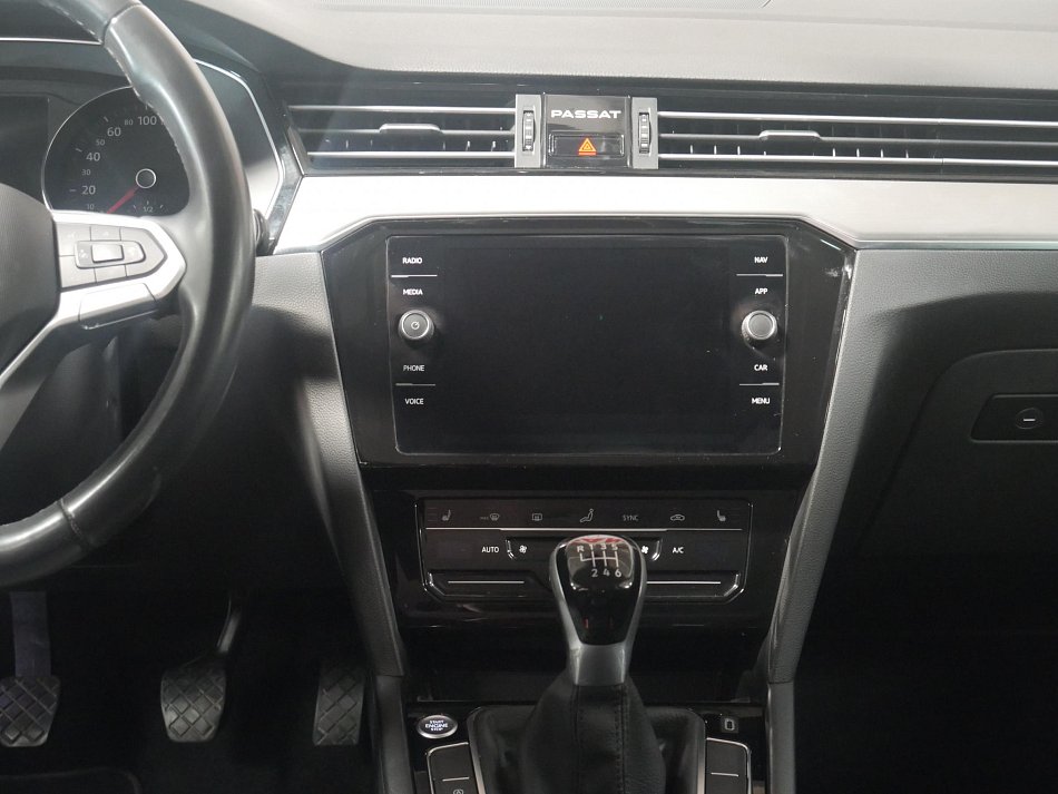 Volkswagen Passat 2.0 TDi Elegance