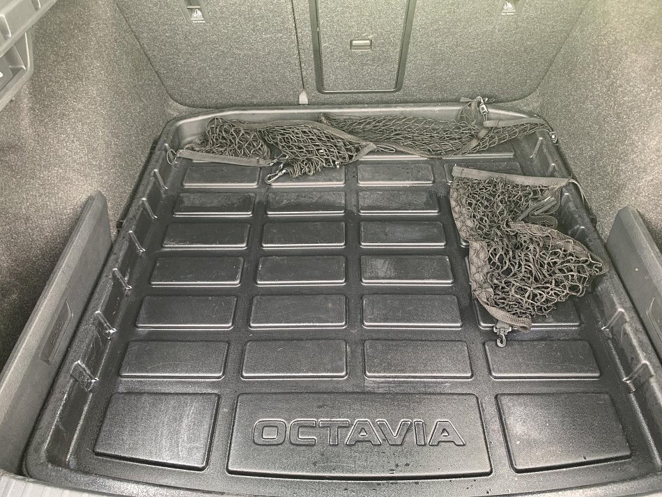 Škoda Octavia IV 2.0TDi SportLine