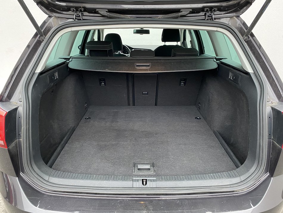 Volkswagen Golf 1.6 TDi Lounge