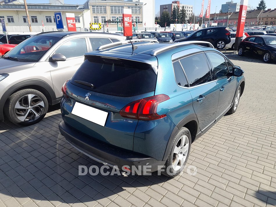 Peugeot 2008 1.2PT 
