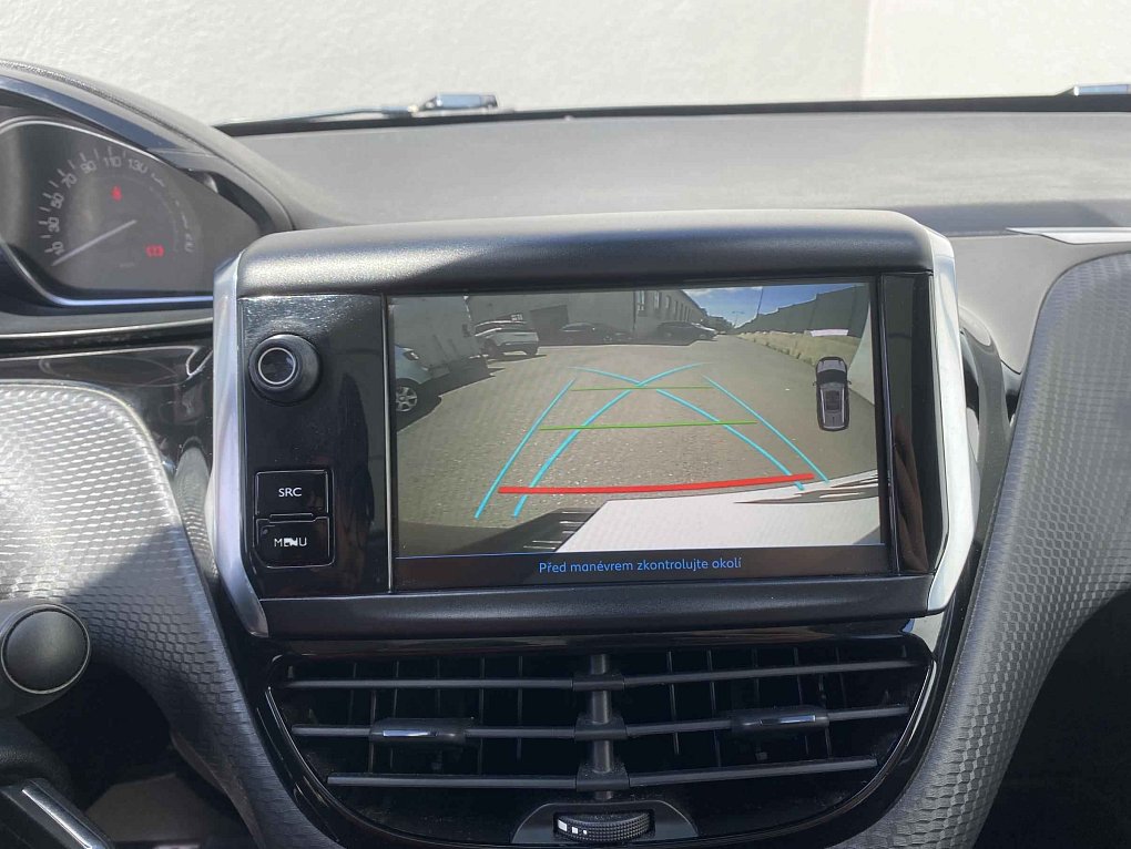 Peugeot 2008 1.2PT Crossway
