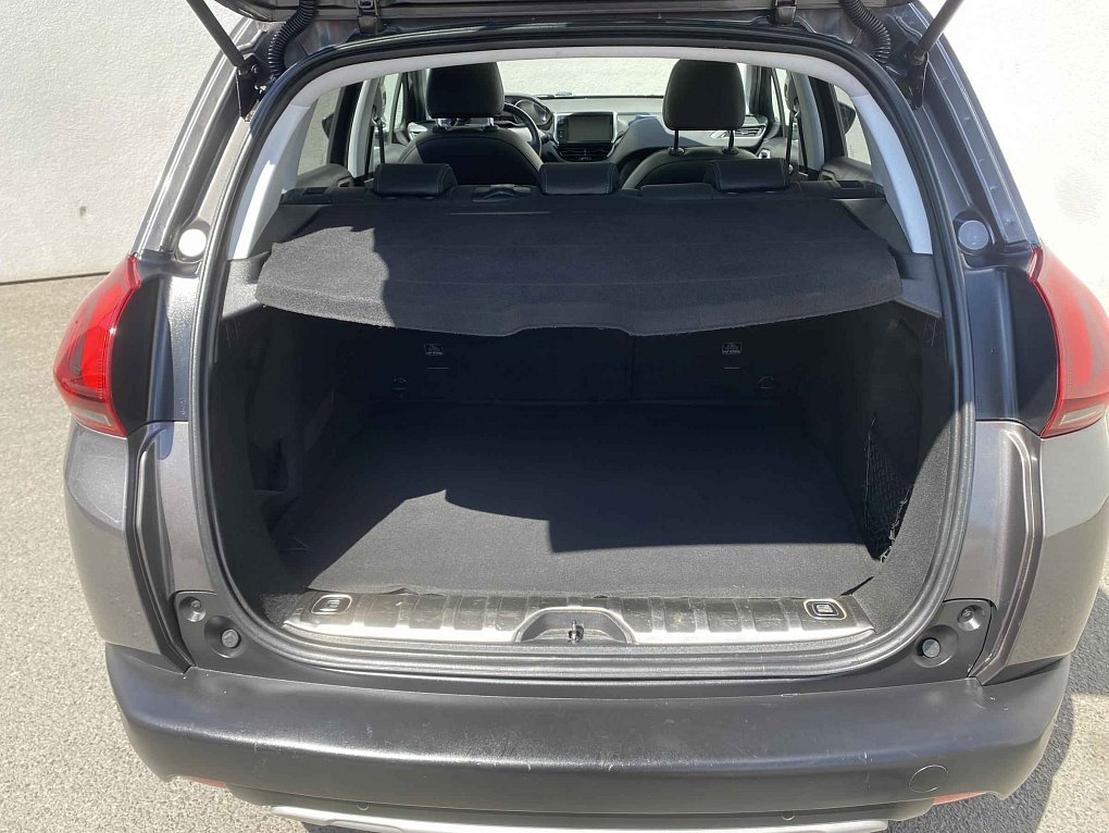 Peugeot 2008 1.2PT Crossway