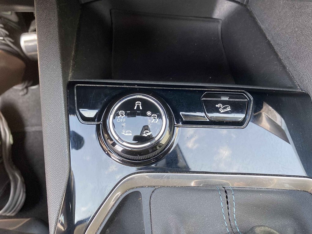 Peugeot 3008 1.2PT Crossway