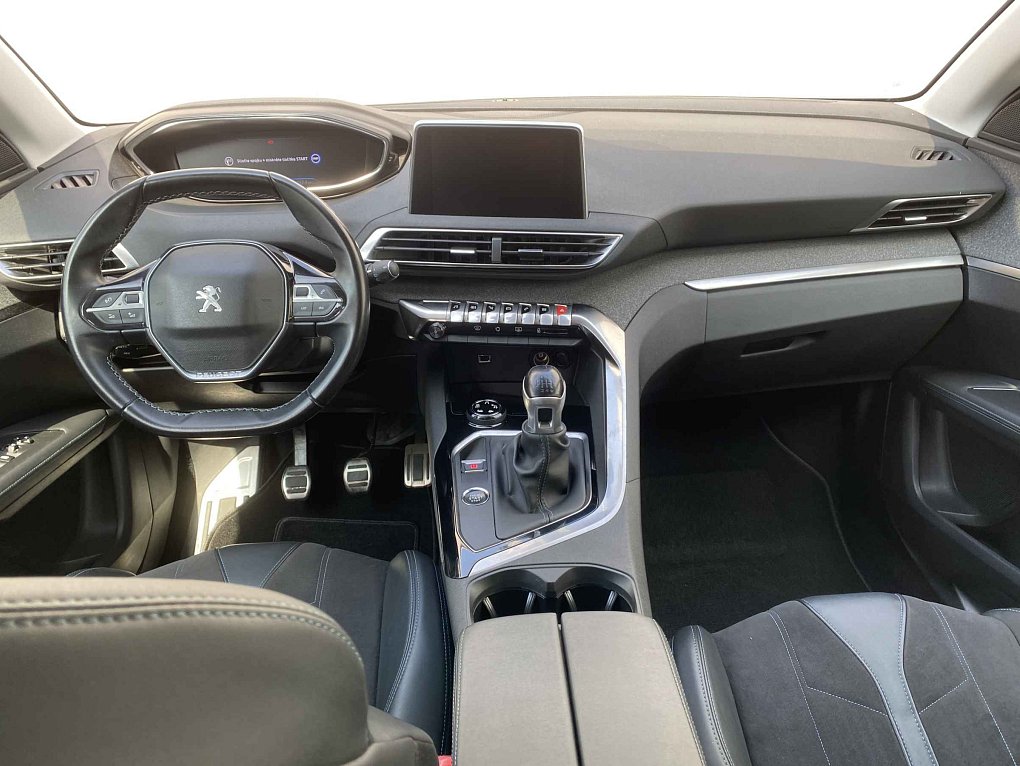 Peugeot 3008 1.2PT Crossway