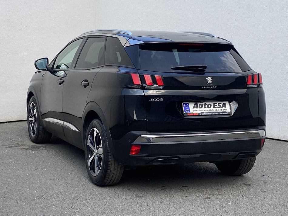 Peugeot 3008 1.2PT Crossway