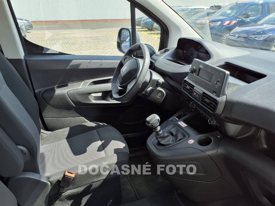 Peugeot Partner 1.5HDi Premium MAXi DÍLNA