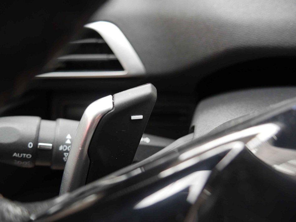 Peugeot 3008 2.0HDi 