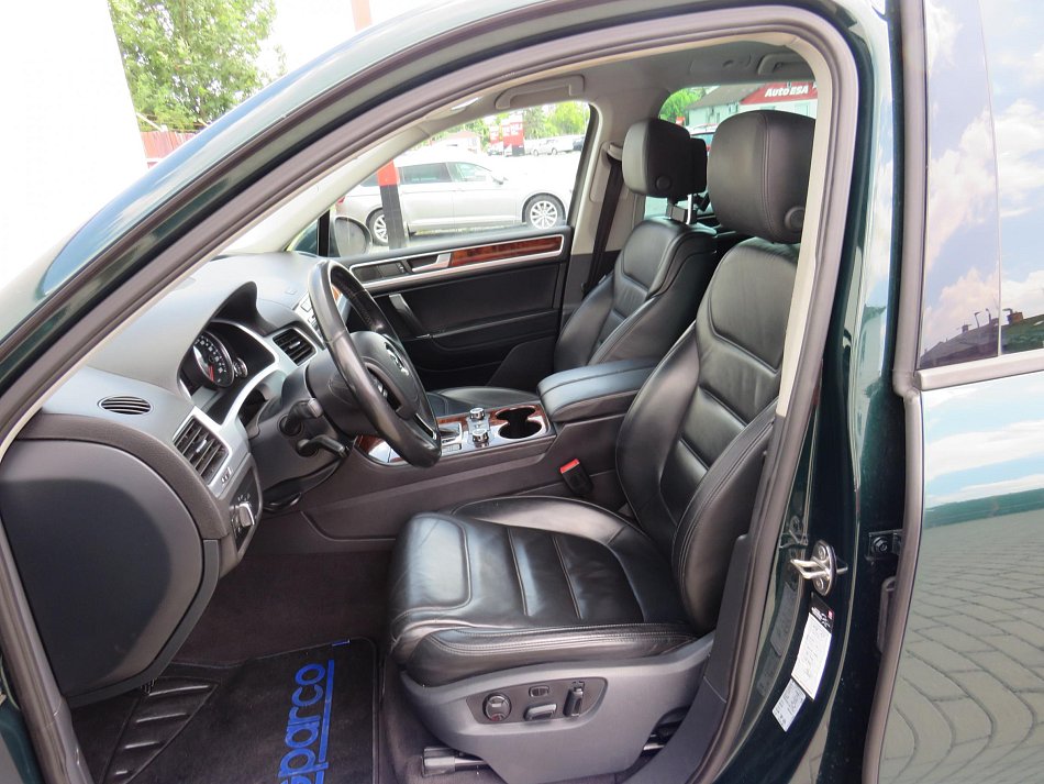 Volkswagen Touareg 3.0TDi  4x4