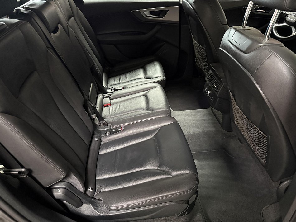 Audi Q7 3.0TDi  Quattro