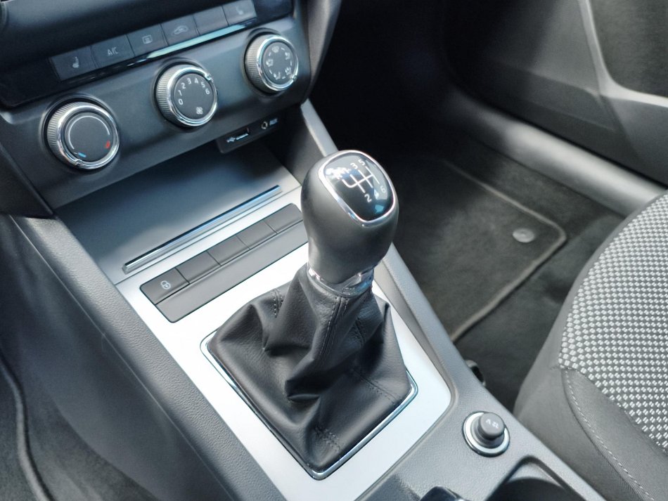 Škoda Octavia III 2.0 TDi Ambition