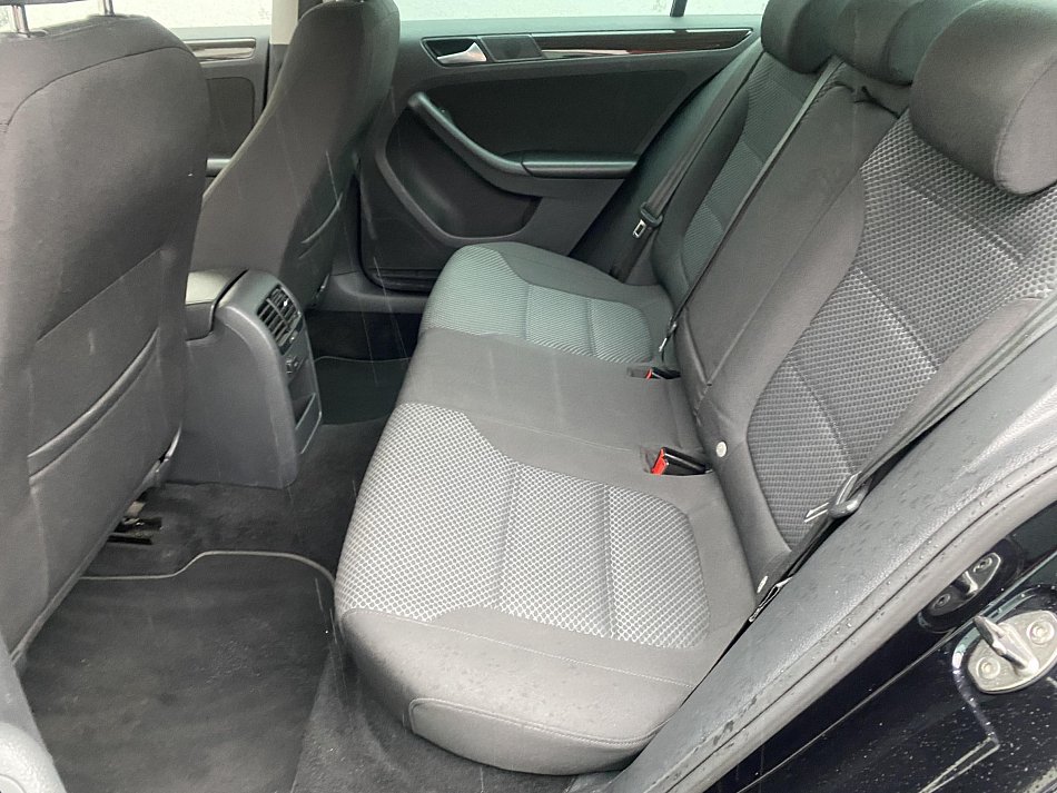 Volkswagen Jetta 2.0 TDi 