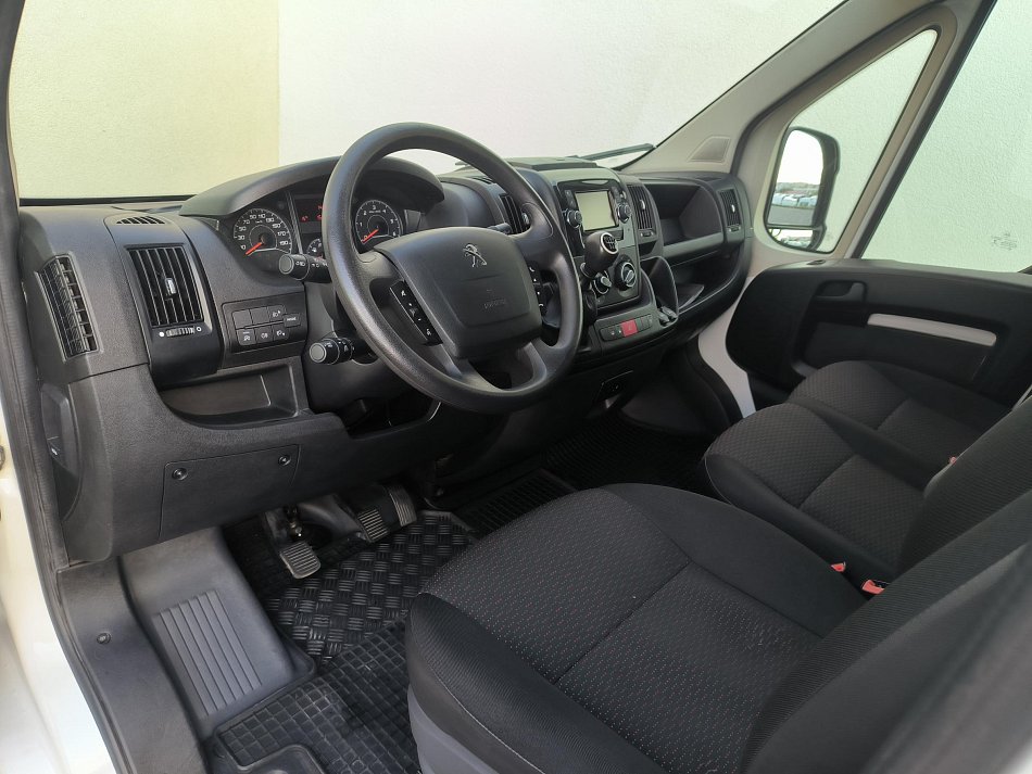 Peugeot Boxer 2.2HDi Active L2H2