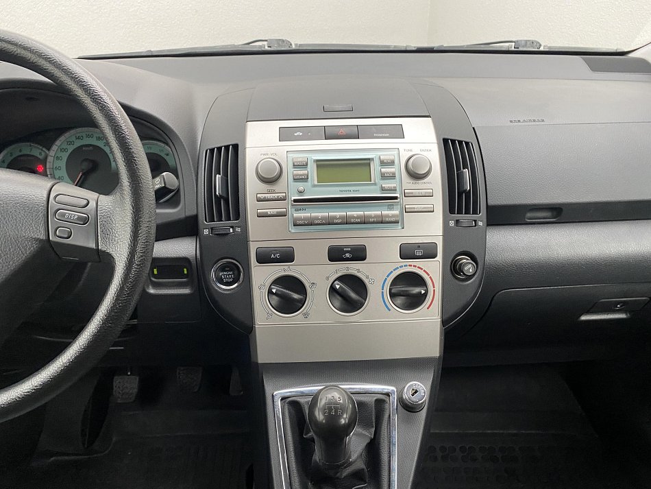 Toyota Corolla Verso 1.6i 