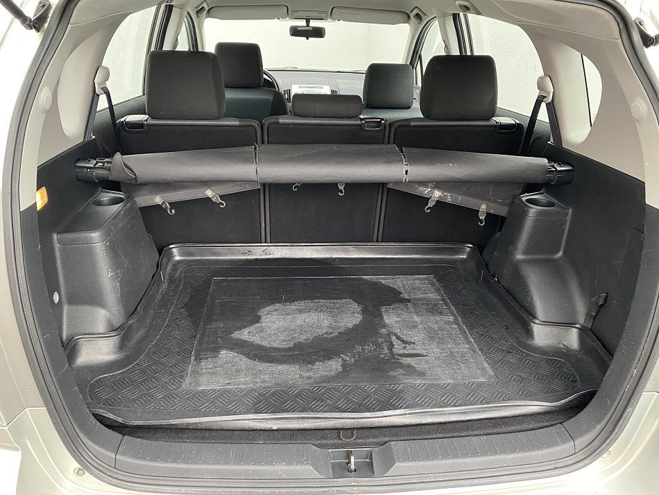 Toyota Corolla Verso 1.6i 