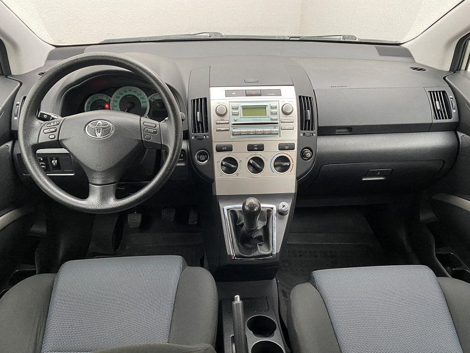 Toyota Corolla Verso 1.6i 