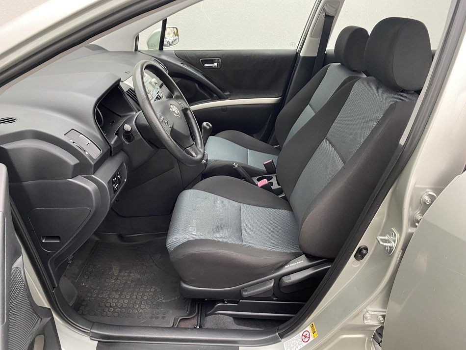 Toyota Corolla Verso 1.6i 